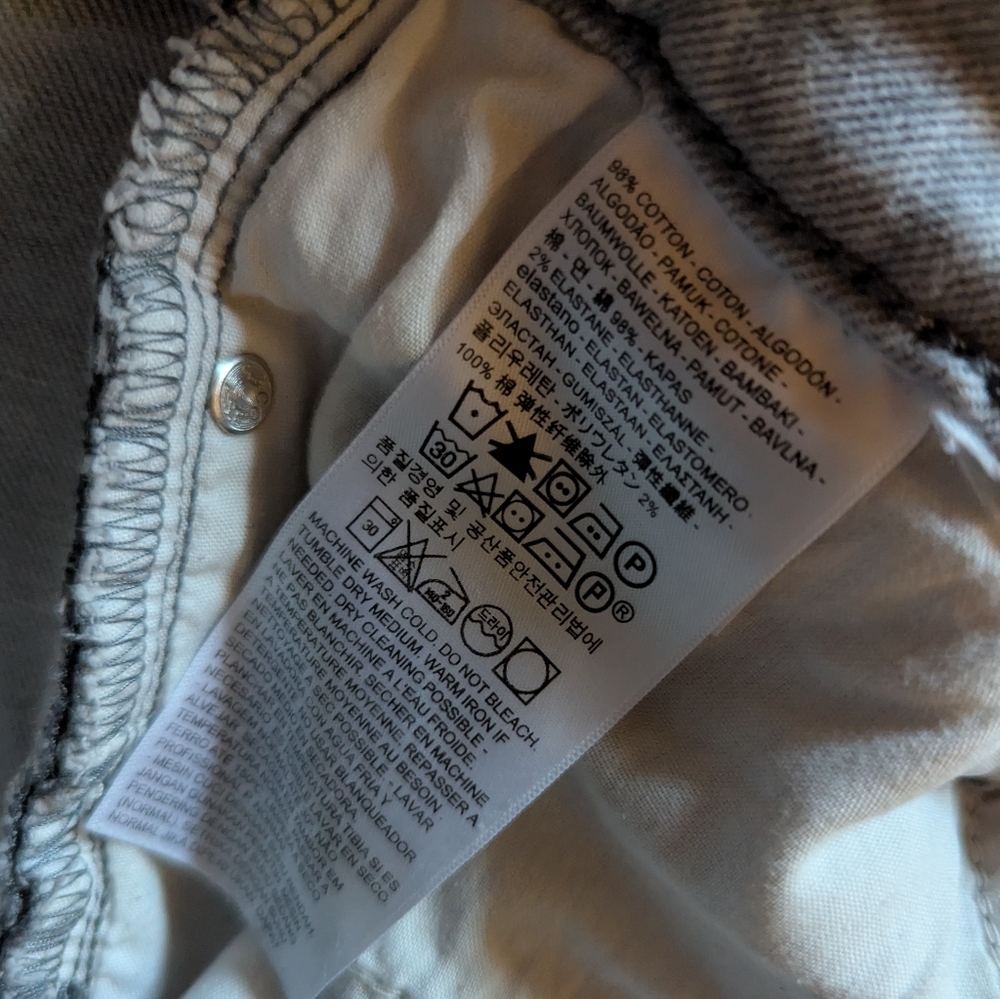 Levi's 711 Skinny - Picture 4 of 5